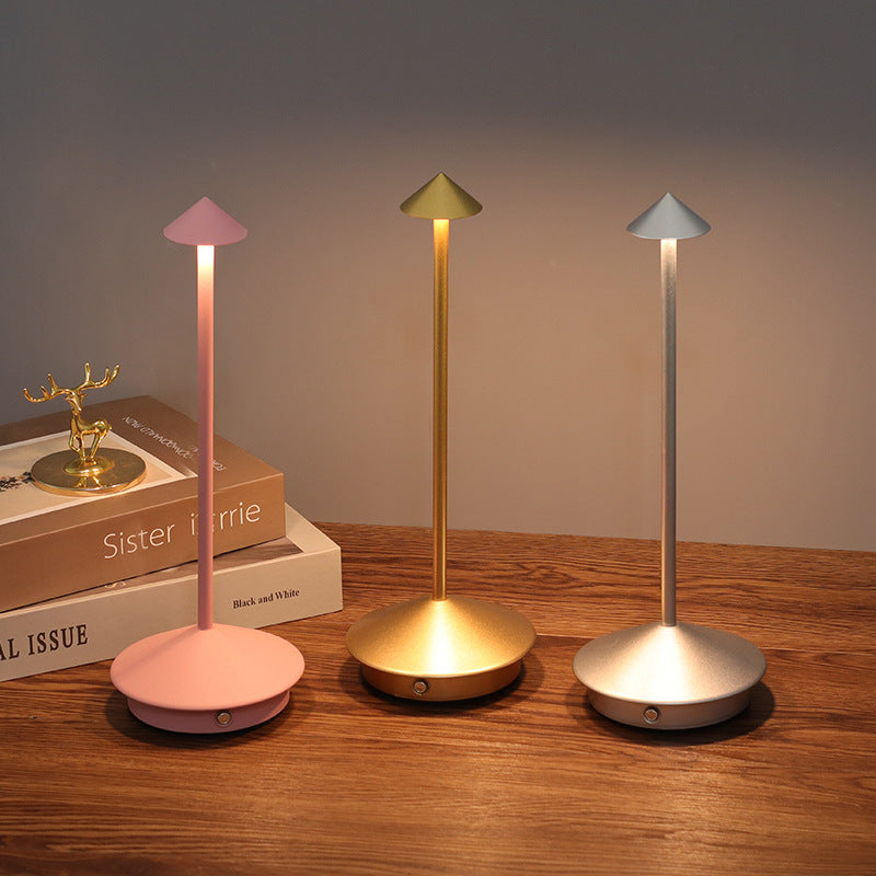 Lámpara de mesa LED inalámbrica con un diseño elegante
