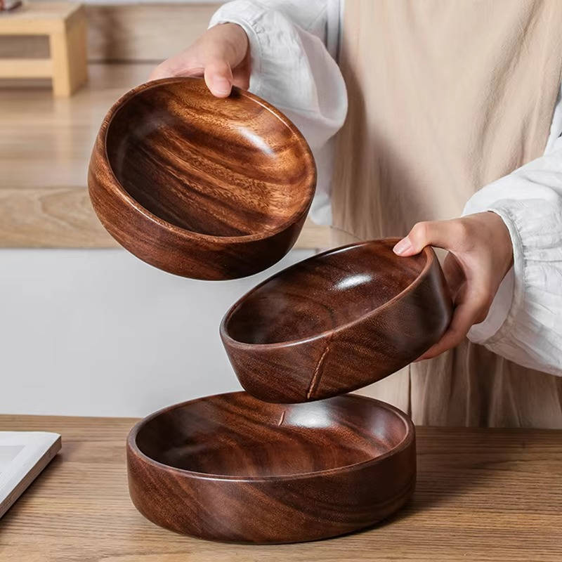 Cuencos de madera para comida