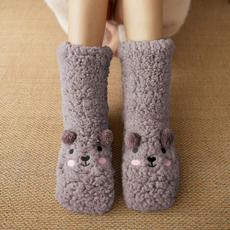 Calcetines cálidos de felpa de oso Kawaii