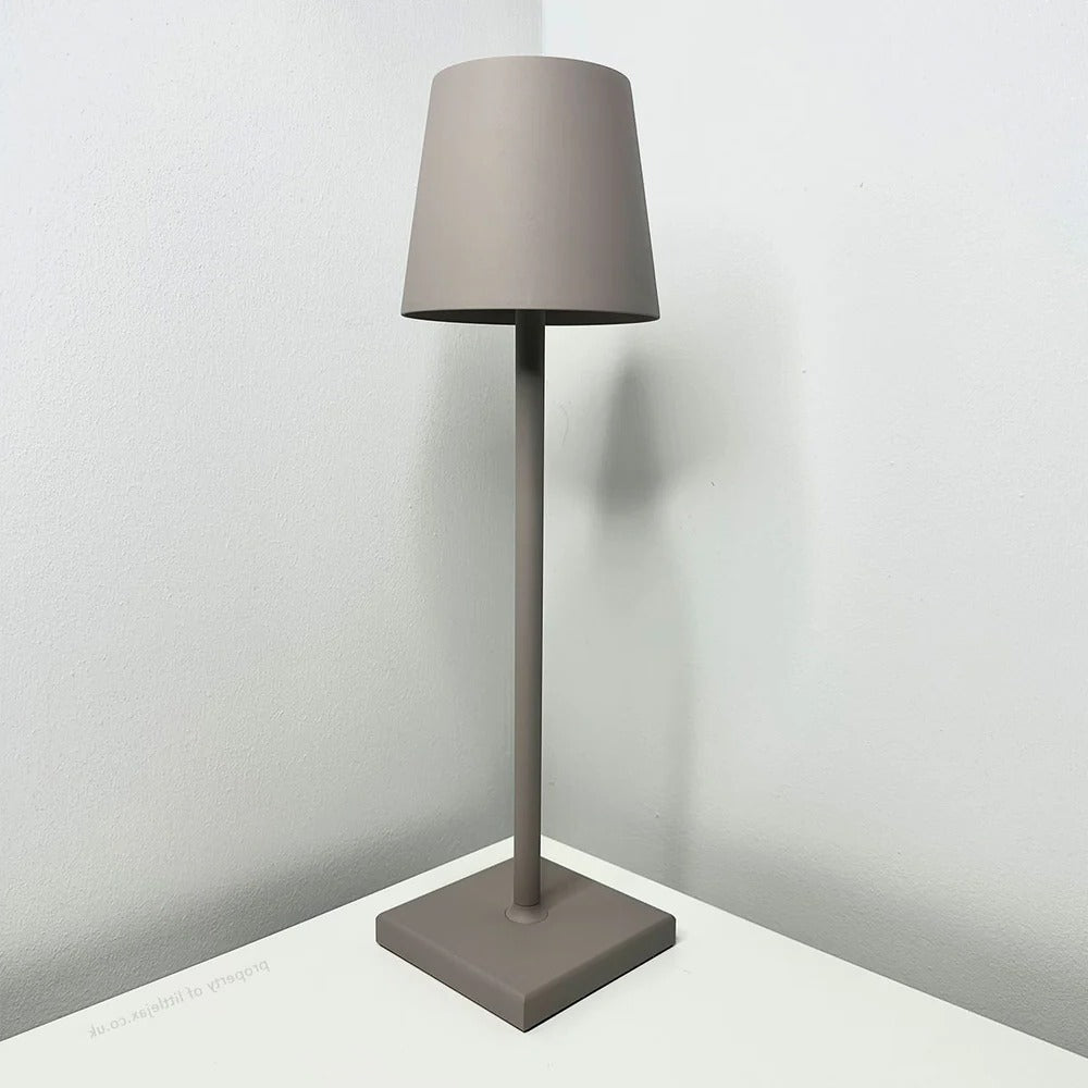 Lámpara de mesa moderna inalámbrica contemporánea