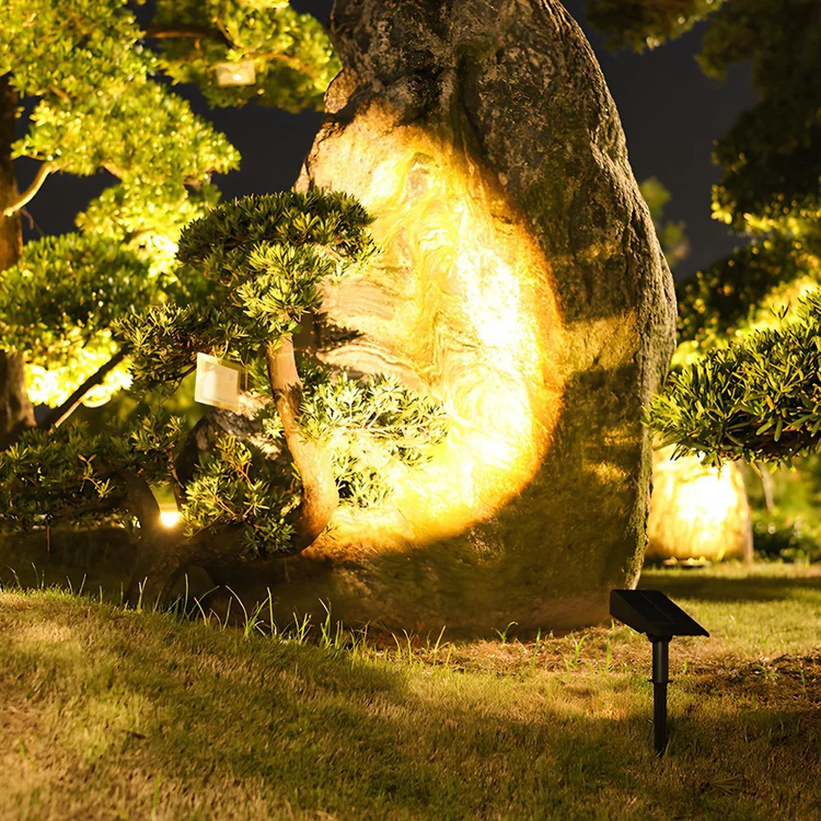 Foco solar LED impermeable con zoom múltiple para iluminación de paisajes RGB