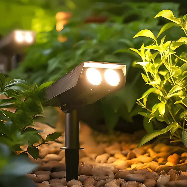 Foco solar LED impermeable con zoom múltiple para iluminación de paisajes RGB