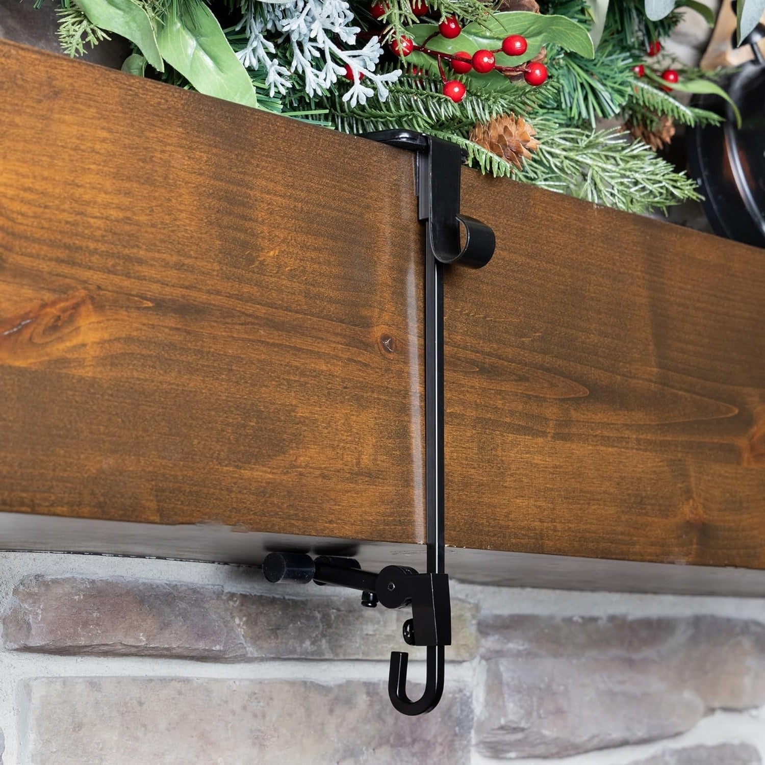 Adjustable Fireplace Stocking and Garland Hanger Set - TRENDVYO