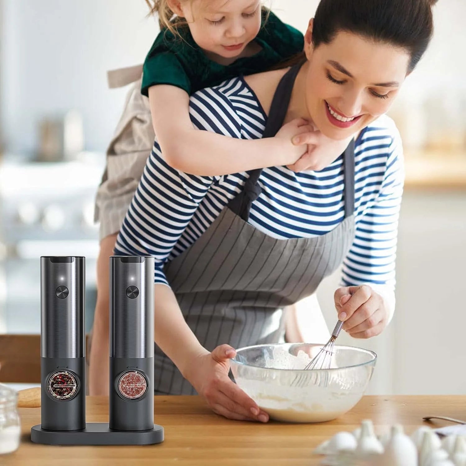 Elegant Electric Salt And Pepper Mill With Rechargeable Battery - TRENDVYO