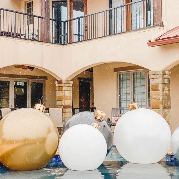 Inflatable Holiday Ball Decoration - TRENDVYO