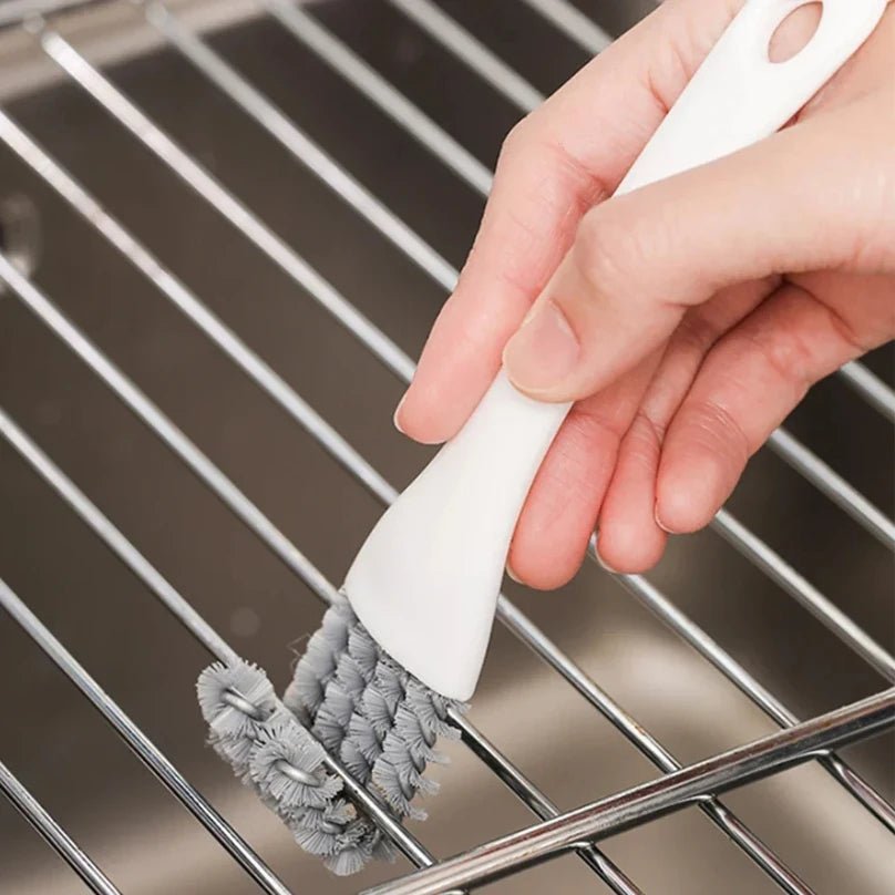V-Shaped Barbecue Grill Brush with Scraper - TRENDVYO